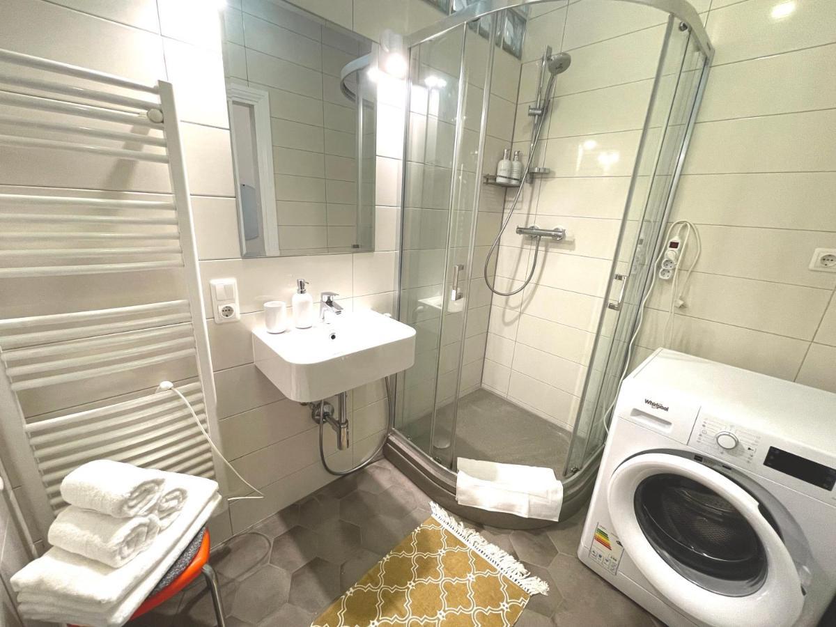 Cozy Home Matisa Apartment, Free Parking, Self Check-In Riga Exterior photo